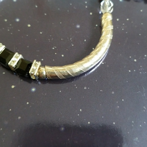 Austrian Crystal and Silvertone Bracelet - Picture 6 of 6